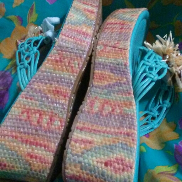 BCBGirls Turquoise Wedge Thongs - Picture 6 of 8